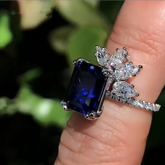 "Unique Bright Royal Blue Glossy Goldfish Leaf Shape Ring for Women, PD701 - Picture 4 of 7